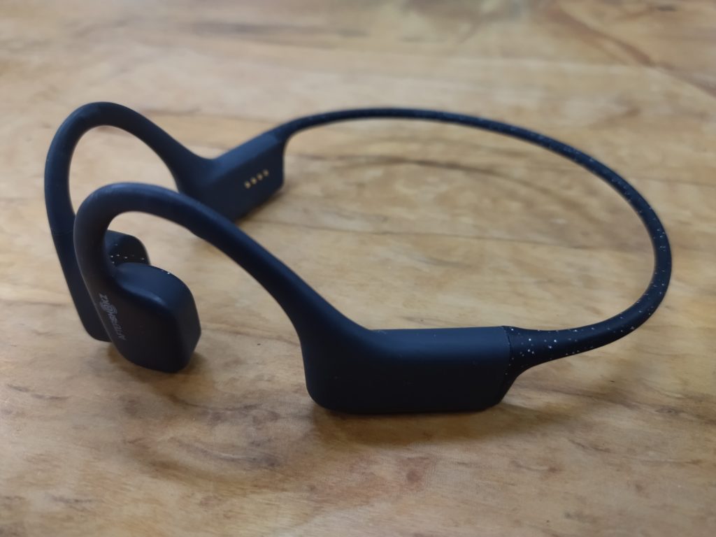 骨伝導イヤホン